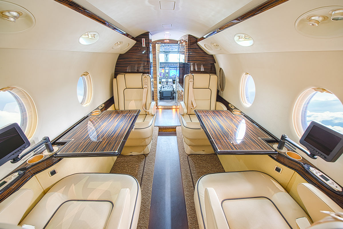 Gulfstream G150 салон