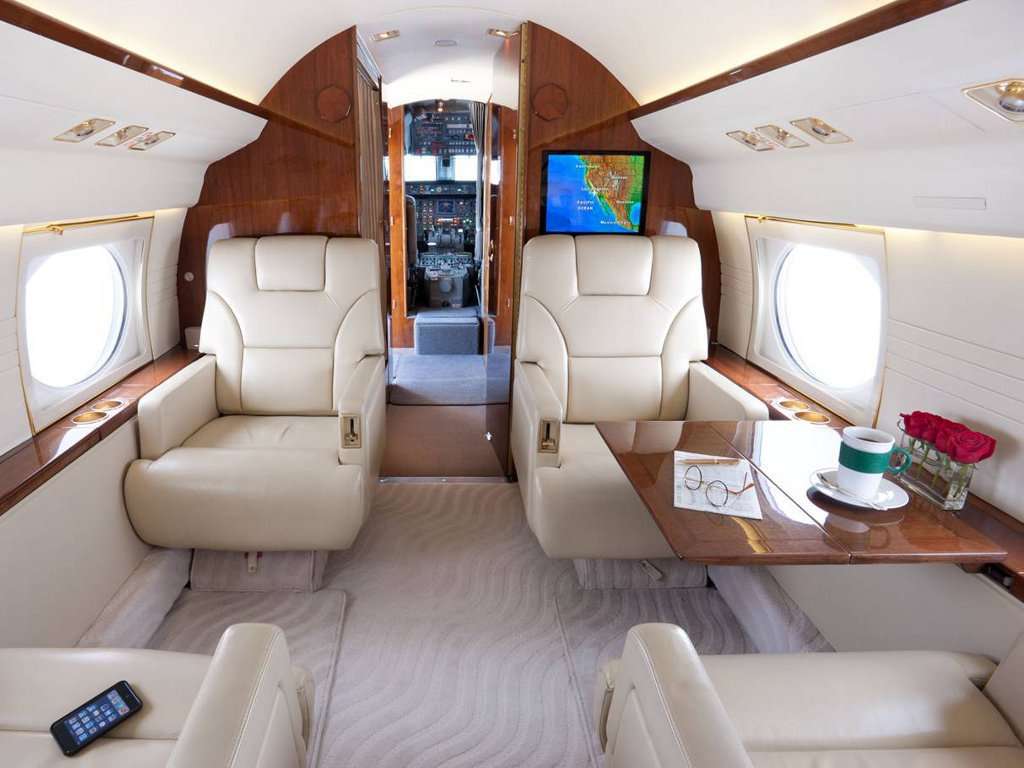 салон Gulfstream III