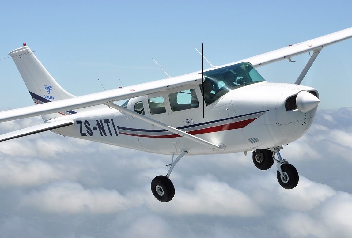 Cessna 206 фото